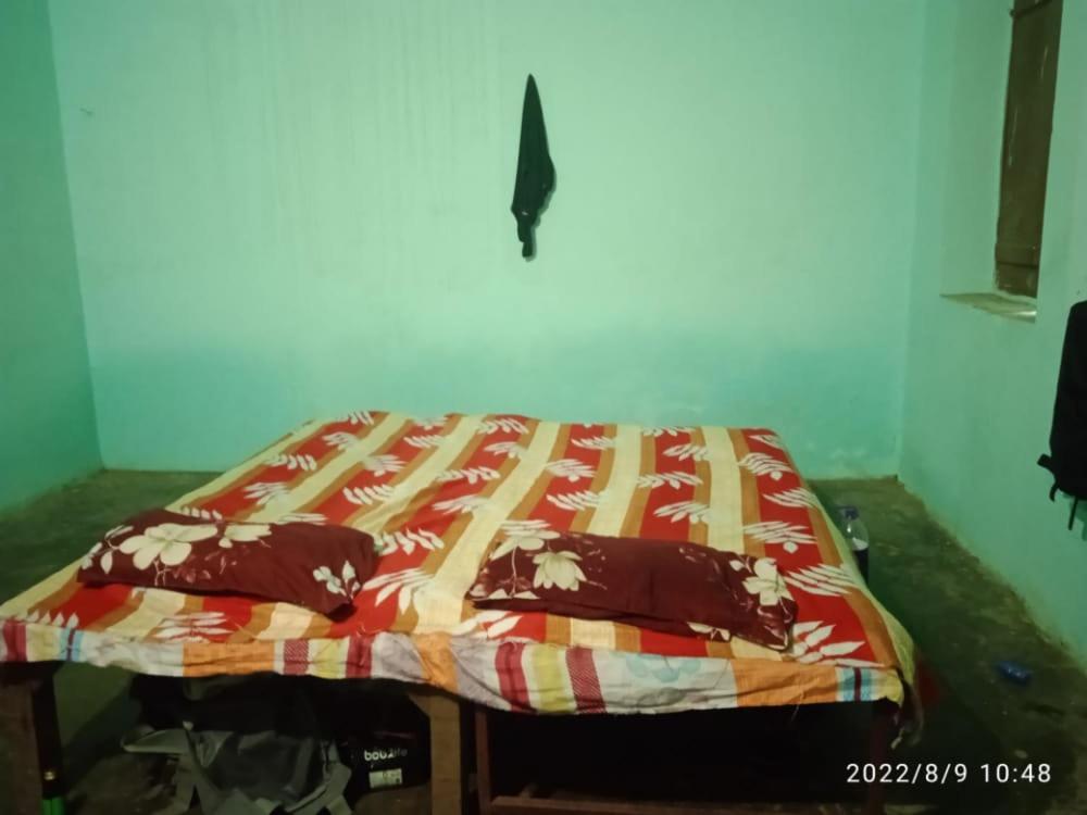 Shri Swami Sheetal Das Akhada B1-88 Assi , Near Pushkar Talab,Varanasi, Ashram Dharmshala Exterior photo