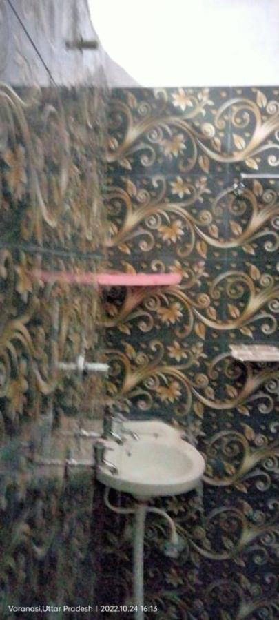 Shri Swami Sheetal Das Akhada B1-88 Assi , Near Pushkar Talab,Varanasi, Ashram Dharmshala Exterior photo