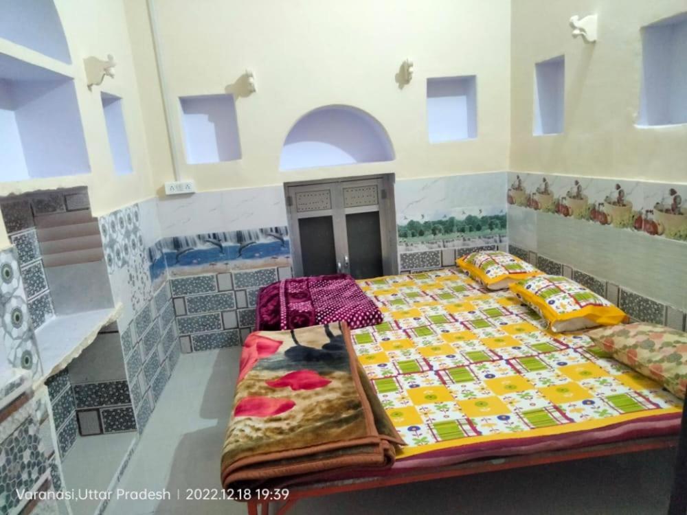 Shri Swami Sheetal Das Akhada B1-88 Assi , Near Pushkar Talab,Varanasi, Ashram Dharmshala Exterior photo